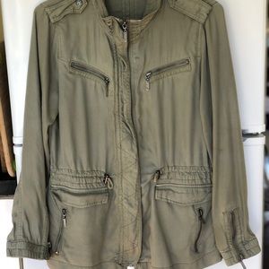 Cute jacket great for crisp fall weather